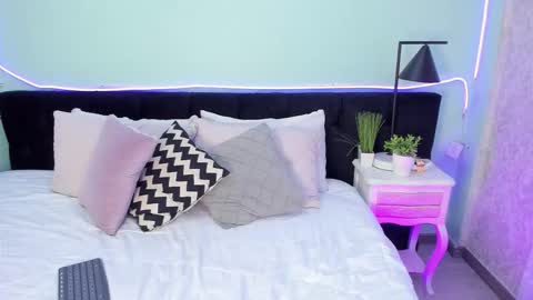 Briana online show from March 2026 01:48:01 PM