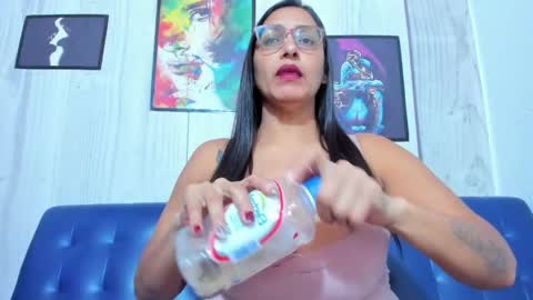 Naty online show from May 2026 06:26:02 PM