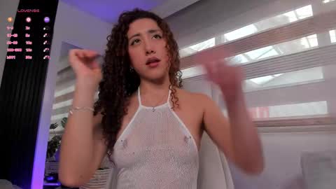 Snapshot of miss_catalinaa chatting on October 2025 11:43:01 AM Catalina online show from October 2025 11:43:01 AM