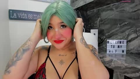 Snapshot of miss_danika chatting on December 2025 11:08:01 AM Danika online show from December 2025 11:08:01 AM