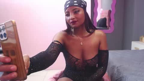 Snapshot of miss_demoni chatting on March 2026 01:22:02 PM miss_demoni online show from March 2026 01:22:02 PM