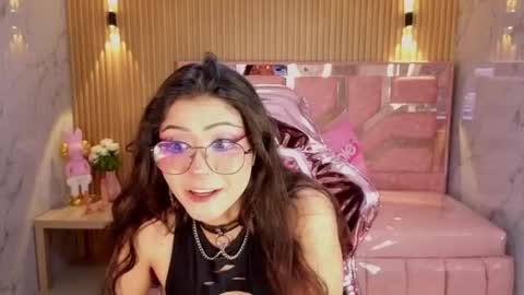 Snapshot of miss_devil_s chatting on January 2026 03:09:02 AM miss_devil_s online show from January 2026 03:09:02 AM