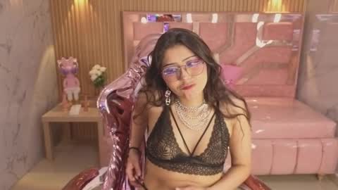 Snapshot of miss_devil_s chatting on January 2026 03:10:01 AM miss_devil_s online show from January 2026 03:10:01 AM