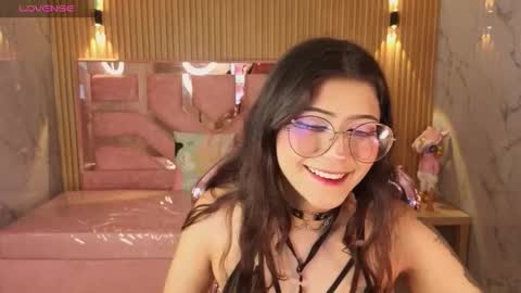 Snapshot of miss_devil_s chatting on March 2026 03:21:01 AM miss_devil_s online show from March 2026 03:21:01 AM