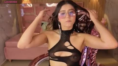 Snapshot of miss_devil_s chatting on March 2026 01:28:01 PM miss_devil_s online show from March 2026 01:28:01 PM