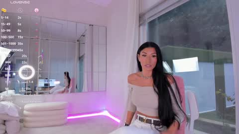 Snapshot of miss_diamond__ chatting on December 2025 07:35:01 AM miss_diamond__ online show from December 2025 07:35:01 AM