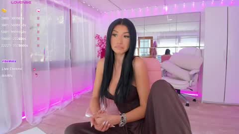 Snapshot of miss_diamond__ chatting on April 2026 07:23:02 AM miss_diamond__ online show from April 2026 07:23:02 AM