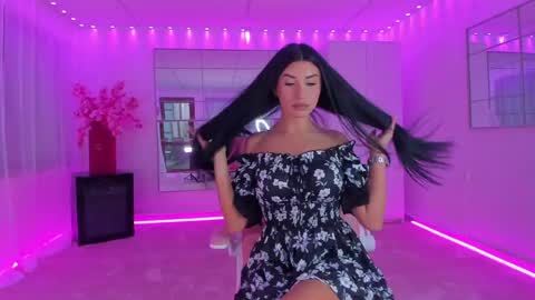 Snapshot of miss_diamond__ chatting on May 2026 05:56:01 AM miss_diamond__ online show from May 2026 05:56:01 AM