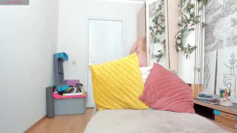 Snapshot of miss_dopamine chatting on March 2026 07:35:02 AM April online show from March 2026 07:35:02 AM