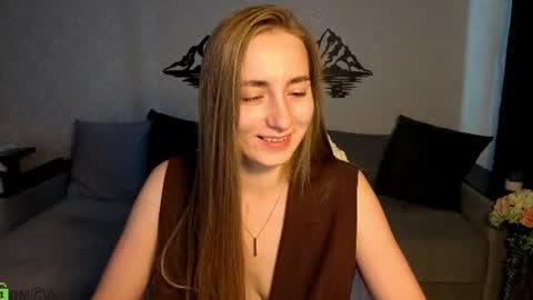 Snapshot of miss_emily19 chatting on June 2026 08:06:02 AM Emily online show from June 2026 08:06:02 AM