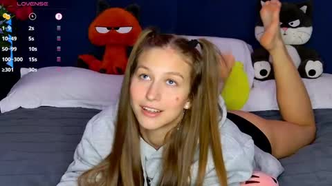 Snapshot of miss_emily_miller chatting on May 2026 05:17:02 PM Emily online show from May 2026 05:17:02 PM