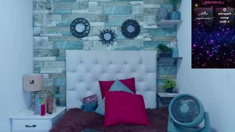 miss_evans_ online show from May 2026 01:52:02 PM