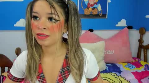 Snapshot of miss_evolet chatting on October 2025 11:00:01 AM Evoleth online show from October 2025 11:00:01 AM