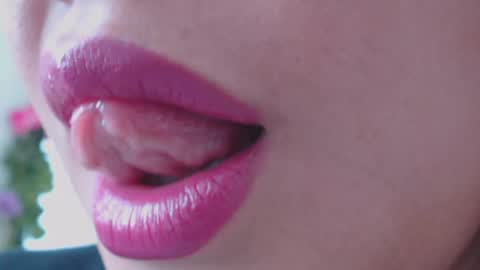 Snapshot of miss_evoleth2 chatting on December 2024 01:14:01 PM Miss Evoleth online show from December 2024 01:14:01 PM