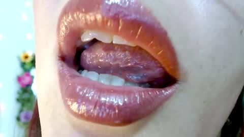 Snapshot of miss_evoleth2 chatting on February 2025 06:11:02 AM Miss Evoleth online show from February 2025 06:11:02 AM