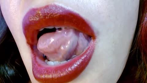 Snapshot of miss_evoleth2 chatting on February 2025 10:31:01 AM Miss Evoleth online show from February 2025 10:31:01 AM