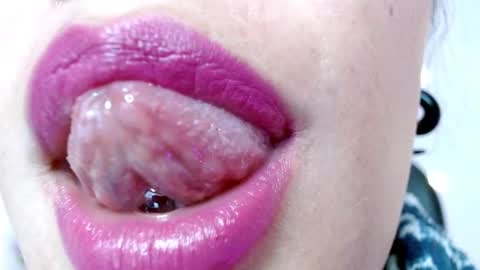 Snapshot of miss_evoleth2 chatting on February 2025 06:54:01 AM Miss Evoleth online show from February 2025 06:54:01 AM