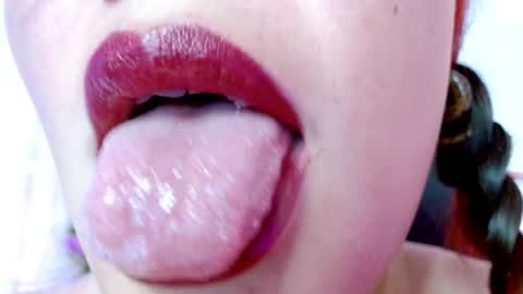 Snapshot of miss_evoleth2 chatting on February 2025 06:14:02 AM Miss Evoleth online show from February 2025 06:14:02 AM