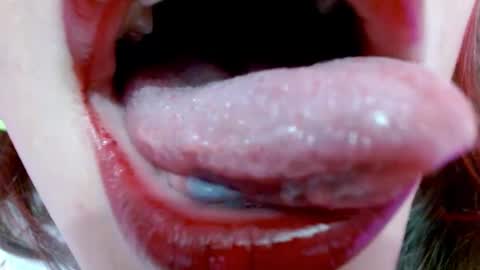 Snapshot of miss_evoleth2 chatting on March 2025 01:28:01 AM Miss Evoleth online show from March 2025 01:28:01 AM