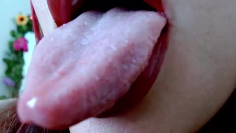 Snapshot of miss_evoleth2 chatting on March 2025 01:01:01 PM Miss Evoleth online show from March 2025 01:01:01 PM