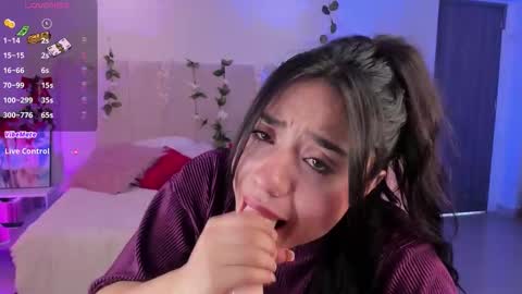 insta    online show from October 2025 12:03:01 AM