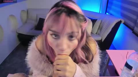 Snapshot of miss_ginebra_1 chatting on March 2026 04:35:01 PM insta online show from March 2026 04:35:01 PM