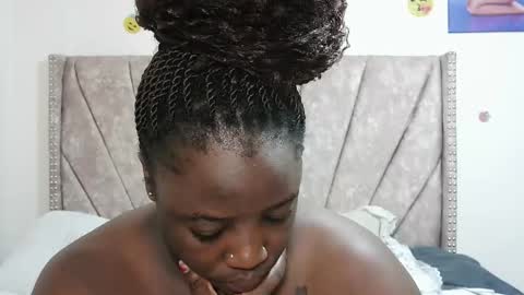 Snapshot of miss_godess chatting on November 2025 04:22:02 AM miss_godess online show from November 2025 04:22:02 AM