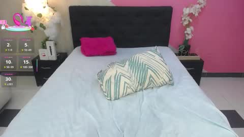 miss_honey1 online show from September 2025 01:49:02 AM