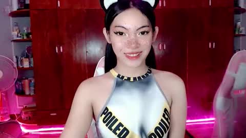 miss_hornydoll online show from October 2025 04:01:02 AM