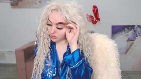 miss_kiten online show from February 2025 08:11:02 PM