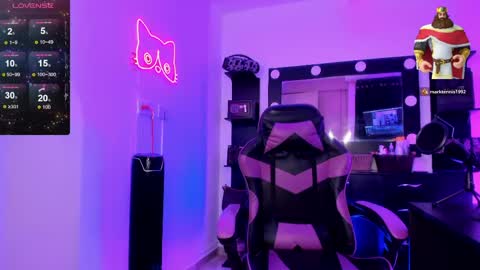 Snapshot of miss_kittyn chatting on April 2026 01:34:02 AM Miss Kittyn online show from April 2026 01:34:02 AM