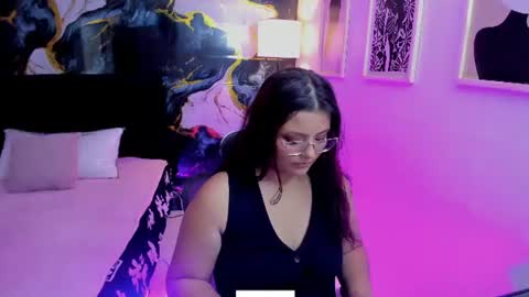 Kloe online show from June 2026 11:53:01 AM