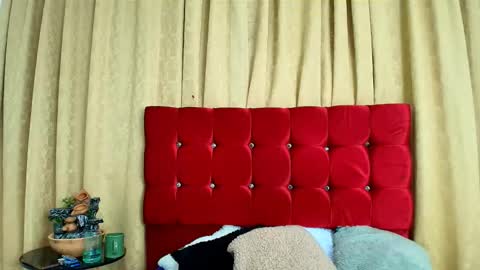 leyla online show from October 2025 07:14:01 PM