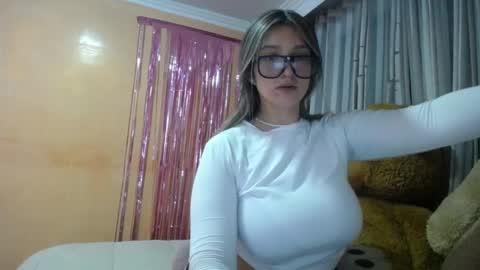 Snapshot of miss_lilieth chatting on March 2025 12:09:02 AM lilieth online show from March 2025 12:09:02 AM