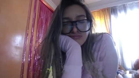 Snapshot of miss_lilieth chatting on May 2026 09:09:02 PM lilieth online show from May 2026 09:09:02 PM