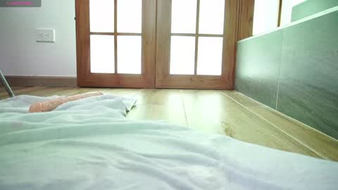 Snapshot of miss_lucyla chatting on January 2025 02:08:02 PM miss_lucyla online show from January 2025 02:08:02 PM