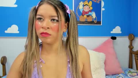 Snapshot of miss_lucyla chatting on September 2025 09:53:02 AM miss_lucyla online show from September 2025 09:53:02 AM