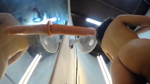 Snapshot of miss_m1a chatting on November 2025 01:08:02 AM mia online show from November 2025 01:08:02 AM