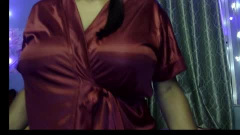 Snapshot of miss_mahi69 chatting on April 2026 07:11:02 PM Mahi online show from April 2026 07:11:02 PM