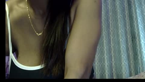Snapshot of miss_mahi69 chatting on April 2026 01:06:02 AM Mahi online show from April 2026 01:06:02 AM