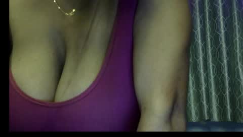 Snapshot of miss_mahi69 chatting on April 2026 06:08:02 PM Mahi online show from April 2026 06:08:02 PM