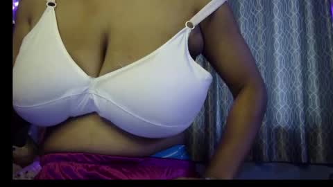 Snapshot of miss_mahi69 chatting on May 2026 11:15:02 AM Mahi online show from May 2026 11:15:02 AM