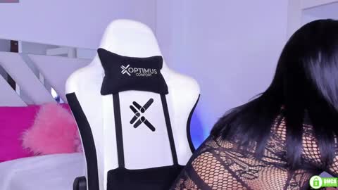   online show from December 2024 05:43:02 PM