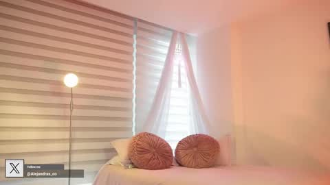 Alejandra online show from April 2026 10:22:01 PM