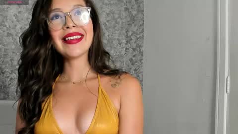 Snapshot of miss_mhelodi chatting on April 2026 02:29:02 AM Melody online show from April 2026 02:29:02 AM