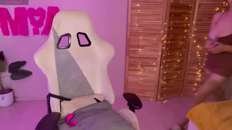 Mamma Mia online show from September 2025 03:28:01 AM