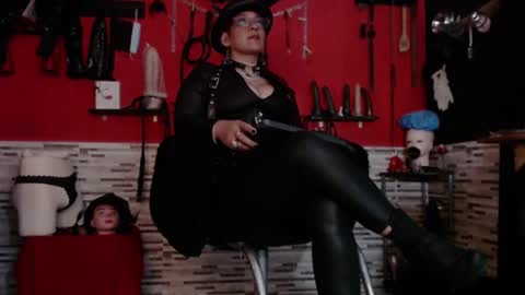 Mistress Miranda online show from November 2025 12:09:01 AM