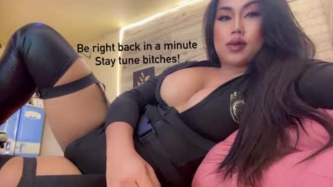 Snapshot of miss_miyuka chatting on June 2026 01:33:01 PM THE DEVIL CALL ME MASTER online show from June 2026 01:33:01 PM