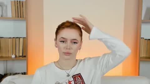 Snapshot of miss_redfox chatting on November 2025 03:27:02 AM Margo online show from November 2025 03:27:02 AM