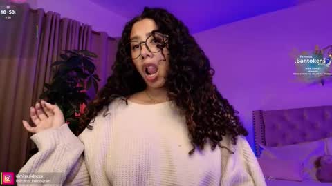 Amy Olivera online show from September 2025 11:59:01 AM